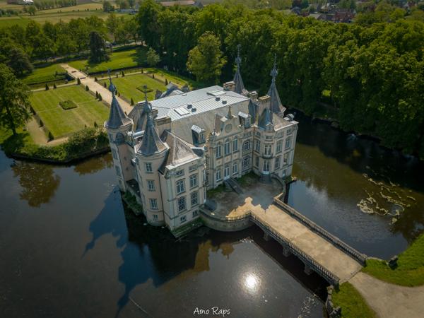 Poecke castle, Belgium