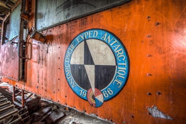 Herge's logo for the Antartica expedition Belgium and the Netherlands